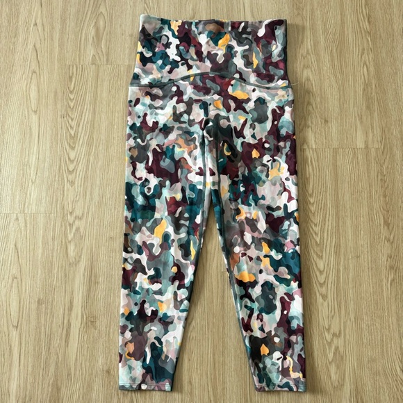 Spanx booty boost active camo printed 7/8 leggings - Picture 4 of 6